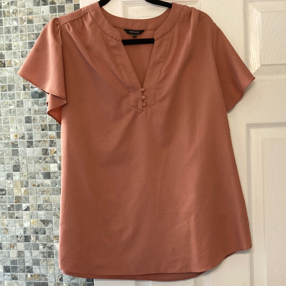 RW & CO SHORT SLEEVE BLOUSE